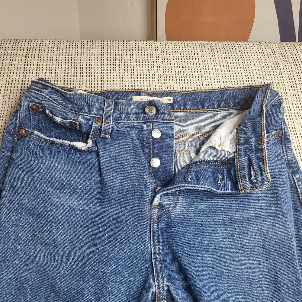 Levis Premium Womens Jeans Wedgie Straight Fit‎ High Rise 28x24